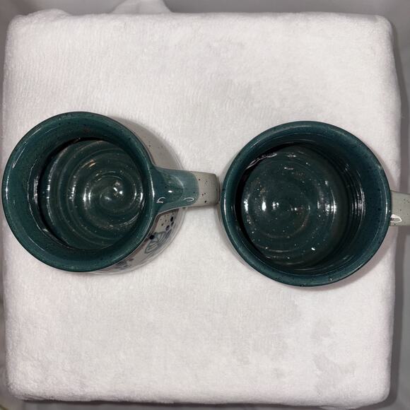 Great Bay Pottery Stoneware Coffee Tea Mugs Set Of 2 Blueberry Vines Handmade - Picture 3 of 6